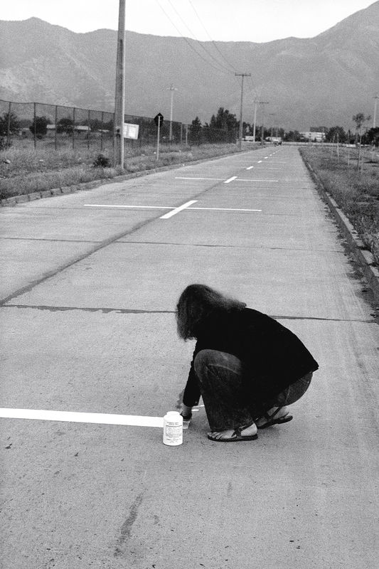 Una milla de cruces sobre el pavimento (A mile of crosses on the pavement), by Lotty Rosenfeld, 1979