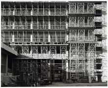 James Welling, Concrete Placement BAC-5, "Scaffolding", 2004
