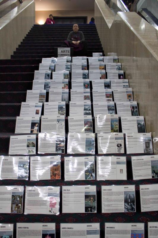Fig. 1. Mónica Mayer, performative presentation of Archiva: Obras maestras del arte feminista en México (Archiva: Masterpieces of feminist art in Mexico), 2013. National Feminist Convention, Guadalajara