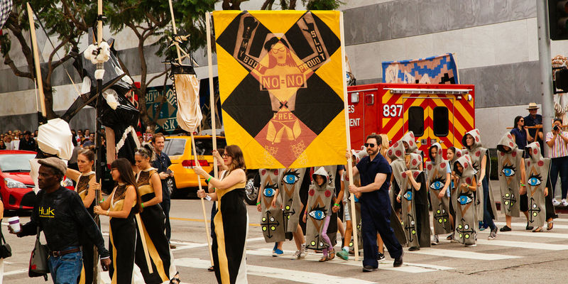 Lara Schnitger procession