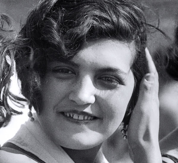 Close up of a smiling woman's face