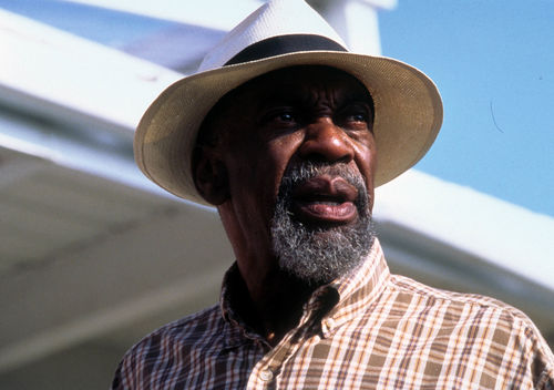 Still from the film Sunshine State (2002) showing a close-up of a man in a hat
