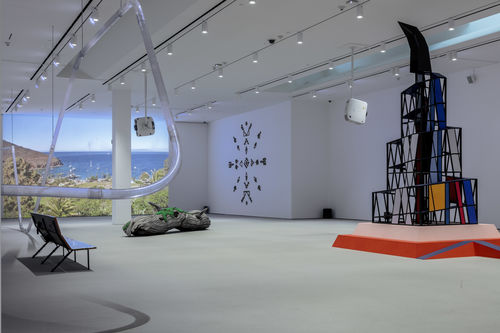 Lifes gallery space.