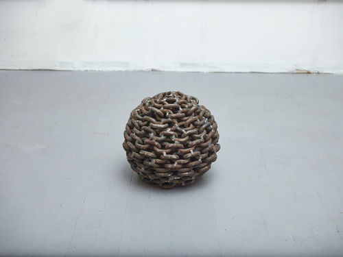 Ball made of metal chain