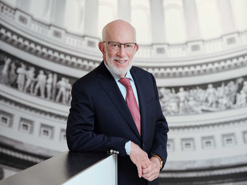 Ben Ginsberg headshot