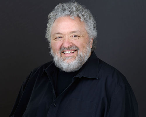 Headshot of Bruce Mau