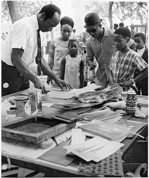 Judson Powell's art class at Watts Towers Arts Center, 1960s