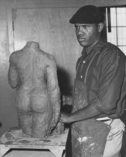 Melvin Edwards in his Los Angeles studio in the 1950s
