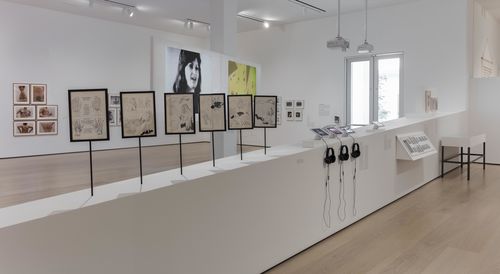 Resistance and Fear gallery. Foreground: Regina Silveira, A Arte de Desenhar (The Art of Drawing), 1982. Installation view at the Hammer Museum, Los Angeles