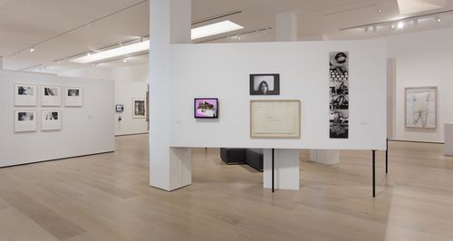 The Power of Words gallery. Foreground, from left to right: Marie Orensanz, Límites (Limits), 1979, Limitada (Limited), 1978/2013, and Pensar es un hecho revolucionario (Thinking is a revolutionary act), 1974, and Lenora de Barros, Poema (Poem), 1979. Installation view at the Hammer Museum, Los Angeles