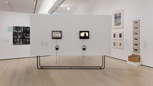 Social Places gallery. Monitors, from left to right: Poli Marichal, Los espejismos de Mandrágora Luna (Mandrágora Luna's phantoms), 1986, and Ximena Cuevas, Las tres muertes de Lupe (The Three Deaths of Lupe), 1984. Installation view at the Hammer Museum, Los Angeles