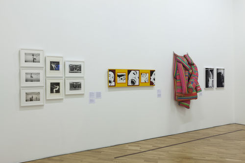 O erótico (The Erotic)/Performance do corpo (Performing the Body) gallery. From left to right: Sylvia Palacios Whitman, Passing Through, 1977, and Sling Shot, 1975, Maria do Carmo Secco, Sem título (Untitled), 1967, Marta Minujín, Colchón (Mattress), 1964/1985, and Cecilia Vicuña, Cabeza Amarrada (Bound head), 1970. Installation view at Pinacoteca de São Paulo
