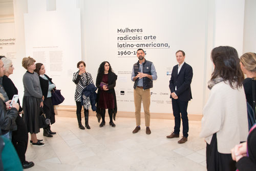 From left to right: exhibition curators Andrea Giunta and Cecilia Fajardo-Hill, Pinacoteca director of institutional relations Paulo Vicelli, and general director Jochen Volz at the entrance to Radical Women. Pinacoteca de São Paulo, August 18, 2018
