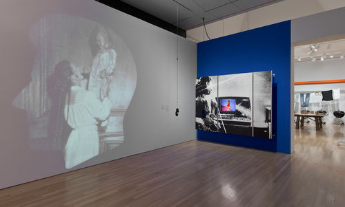 Left wall: Sherrie Levine, "Presidential Profile," 1978; right wall: Dara Birnbaum, "PM Magazine," 1982; next gallery: works by Zoe Leonard and Haim Steinbach. Installation view at the Hammer Museum, Los Angeles