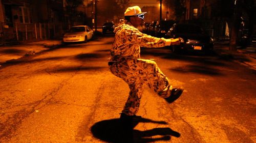 HD video, color, sound. 30 min. Courtesy of Reena Spaulings Fine Arts, New York, and Galerie Buchholz, Berlin/Cologne.