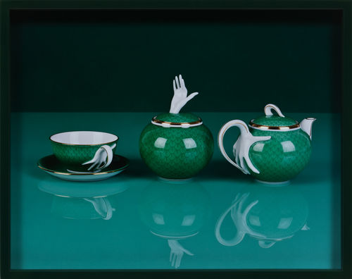 Melocco, Elad Lassry. Chromagenic print. 11 x 14 in. (27.9 x 35.6 cm). Collection of Viet-Nu Nguyen, Los Anglees. Photo courtesy of David Kordansky Gallery, Los Angeles.