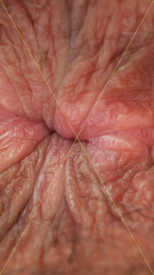 Shahryar Nashat, Hard Up for Support, 2016. Marble, HD video, color, sound. 9 min. 20 sec.