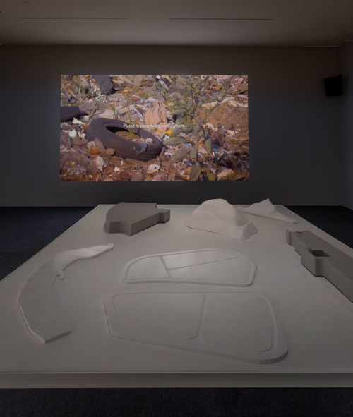 Hammer Projects: Marwa Arsanios, installation view, Hammer Museum, Los Angeles, September 17, 2016–January 8, 2017. Photo: Brian Forrest.