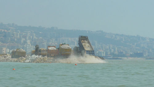 Marwa Arsanios, Still from Falling is not collapsing, falling is extending, 2016. 