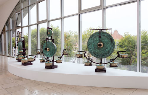 Aaron Taylor Kuffner: Gamelatron Sanctuary. Installation view, Hammer Museum, Los Angeles, June 4–August 13, 2017. Photo: Brian Forrest.