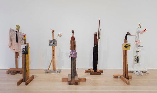 Jimmie Durham: At the Center of the World, Installation view, Hammer Museum, Los Angeles, January 29 – May 7, 2017. Photo: Brian Forrest.
