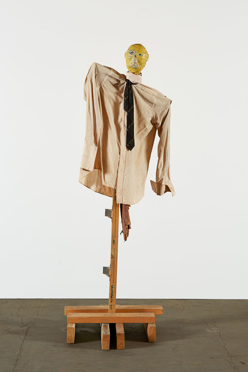 Jimmie Durham, Ahead, 1991. 