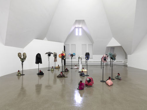 Kevin Beasley, Your face is / is not enough, 2016. 