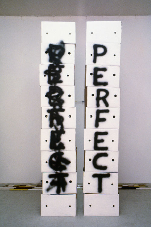 Allen Ruppersberg, Perfect, 1970. Paint on cardboard boxes. Courtesy the artist.