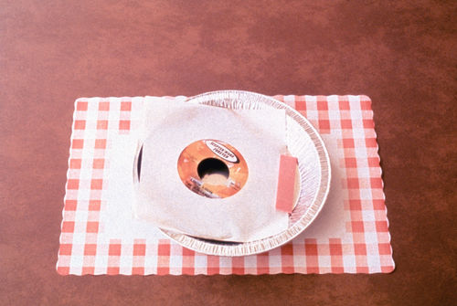 Allen Ruppersberg, Meals from Al’s Café, 1969. Mix media, aluminum pie tins, paper placemats. Courtesy the artist; photos: Gary Krueger; digital scan: Augusta Wood.