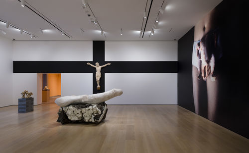 Sarah Lucas: Au Naturel, installation view, Hammer Museum, Los Angeles, June 9-September 1, 2019. Photo: Jeff McLane.