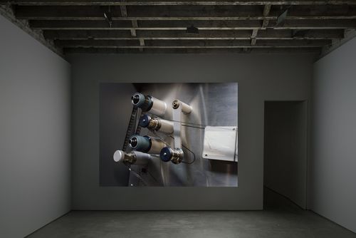 Amie Siegel, Double Negative, 2015