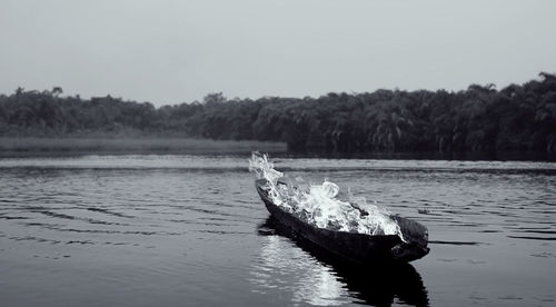 'Light It Up' (ft. Nyla & Fuse ODG) by Major Lazer, dir. by Sam Pilling