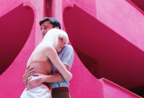 Warts by Hinds, directed by Pedro Martín-Calero