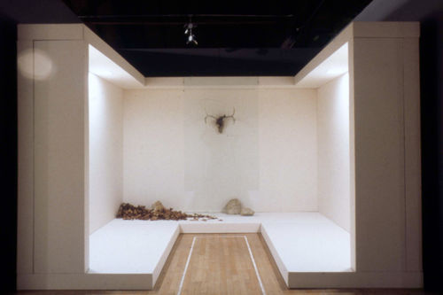 Allen Ruppersberg, Location Piece