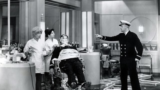 Still from Monkey Business (1931)