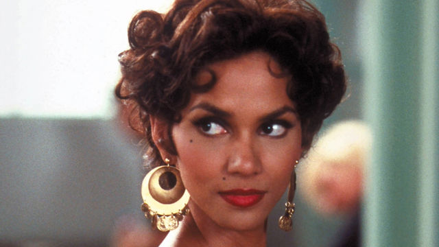 Close up of Halle Berry as Dorothy Dandridge