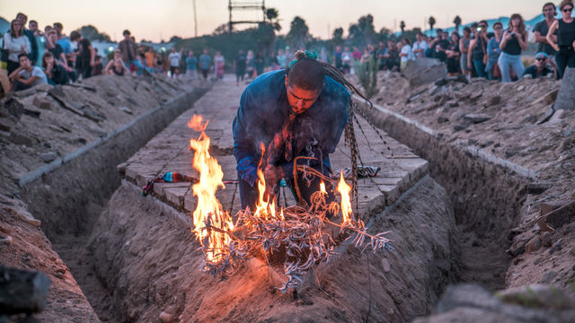 Rafa Esparza, building: a simulacrum of power, 2014.