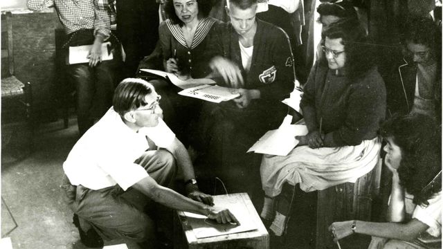 Josef Albers’s color-theory class with Hazel Larsen Archer, n.d.