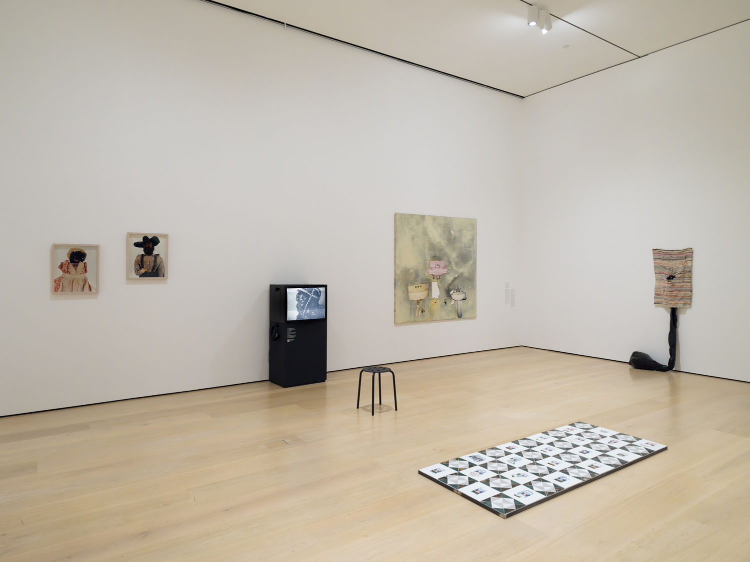 Multimedia works in gallery