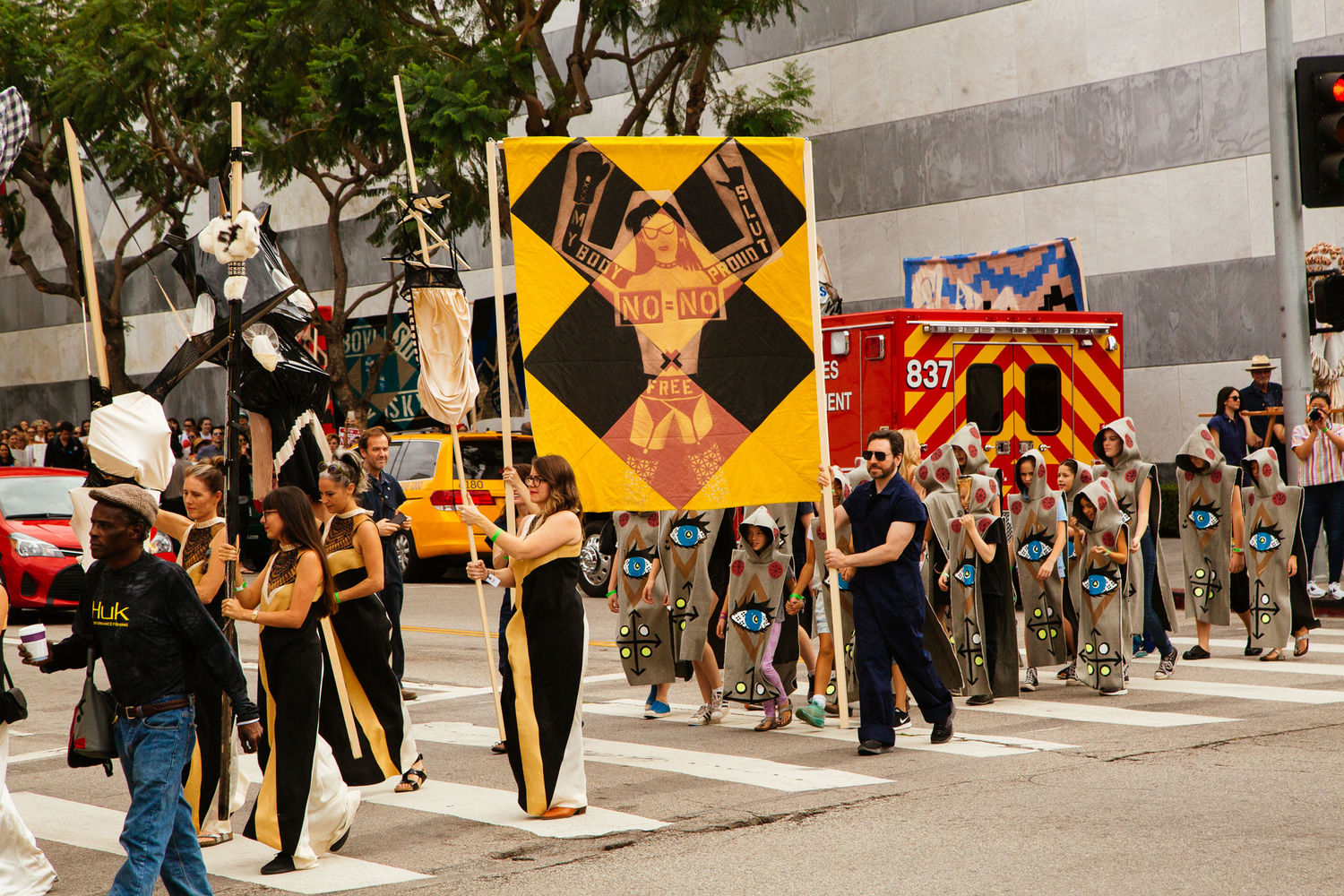 Lara Schnitger procession
