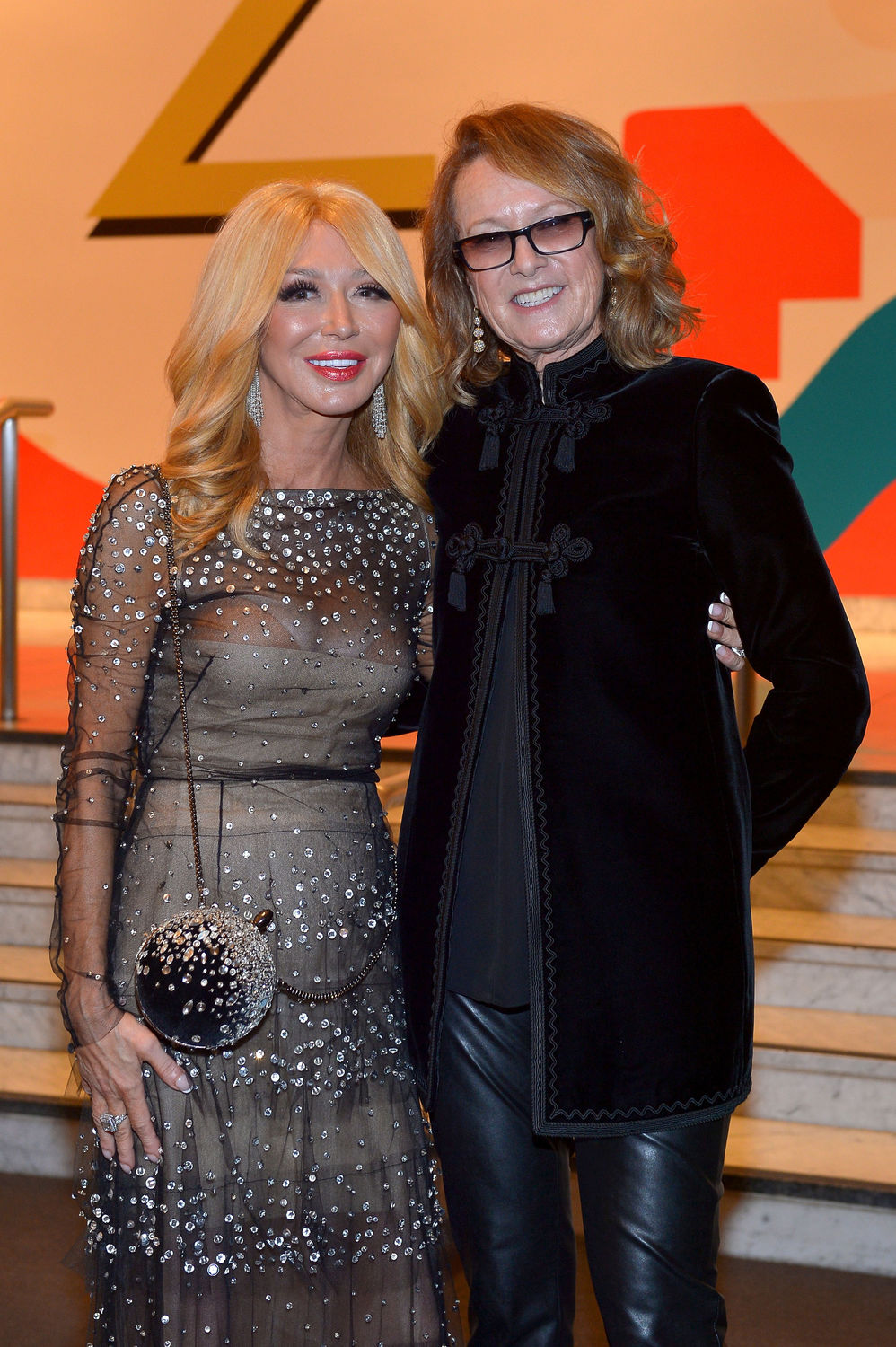 Elizabeth Segerstrom (L) and Ann Philbin attend the Hammer Museum 16th Annual Gala in the Garden with generous support from South Coast Plaza at the Hammer Museum on October 14, 2018 in Los Angeles, California. (Photo by Donato Sardella/Getty Images for Hammer Museum)