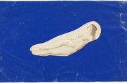Drawing of a nude woman lying among a blue background. 